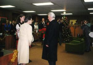 1995 UNA Employees at Christmas Tree lighting